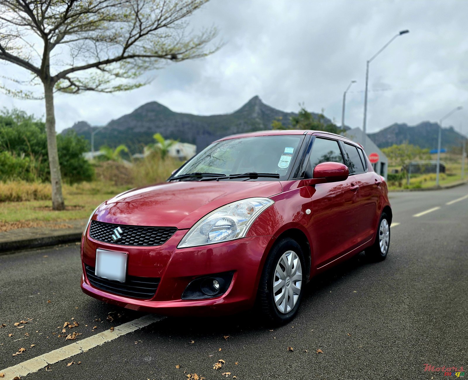 2012' Suzuki Swift Keyless Japan photo #2