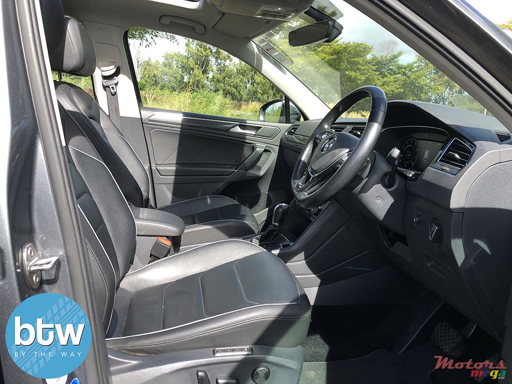 2018' Volkswagen Tiguan photo #5