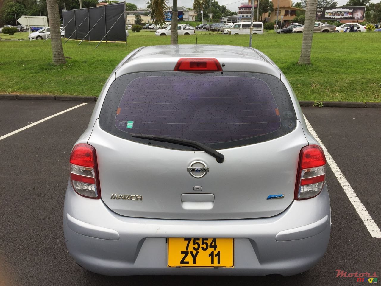 2011' Nissan March photo #2