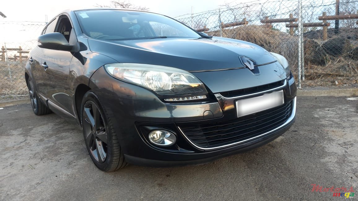 2014' Renault Megane photo #6