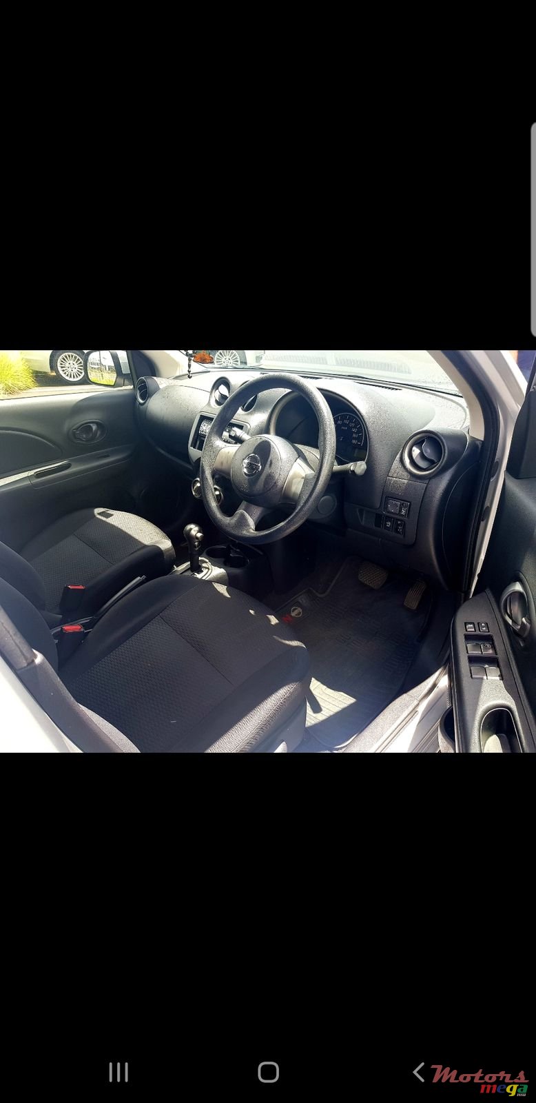 2011' Nissan March photo #3