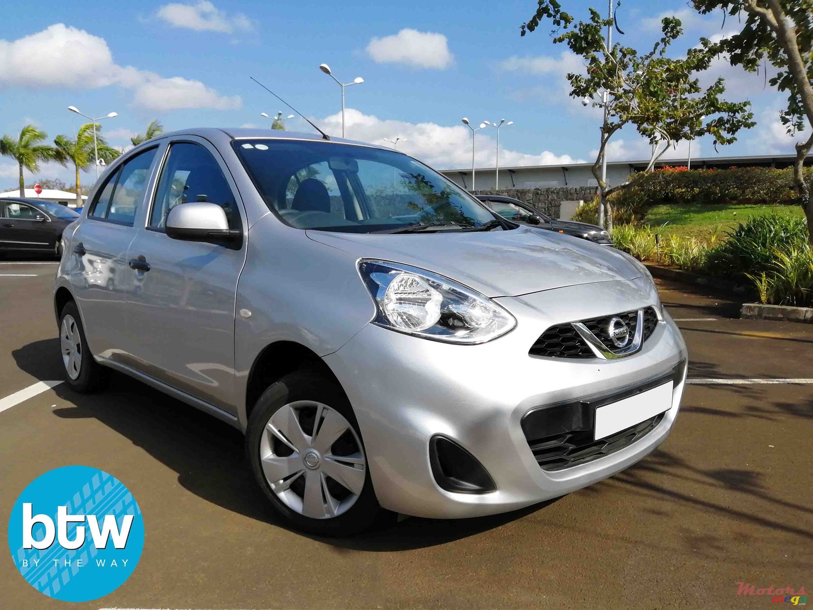 2016' Nissan March photo #1