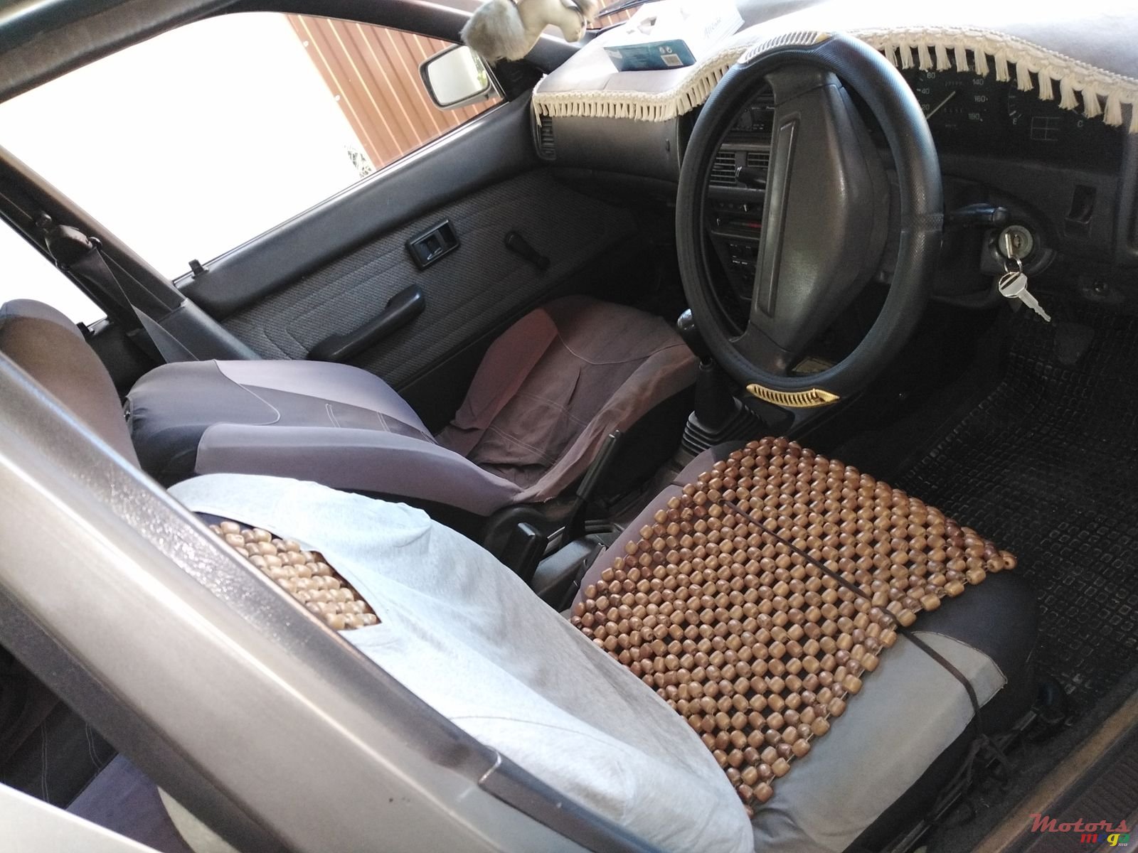 1989' Toyota photo #4