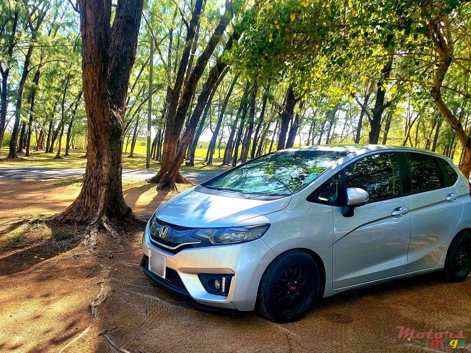 2015' Honda Fit photo #1