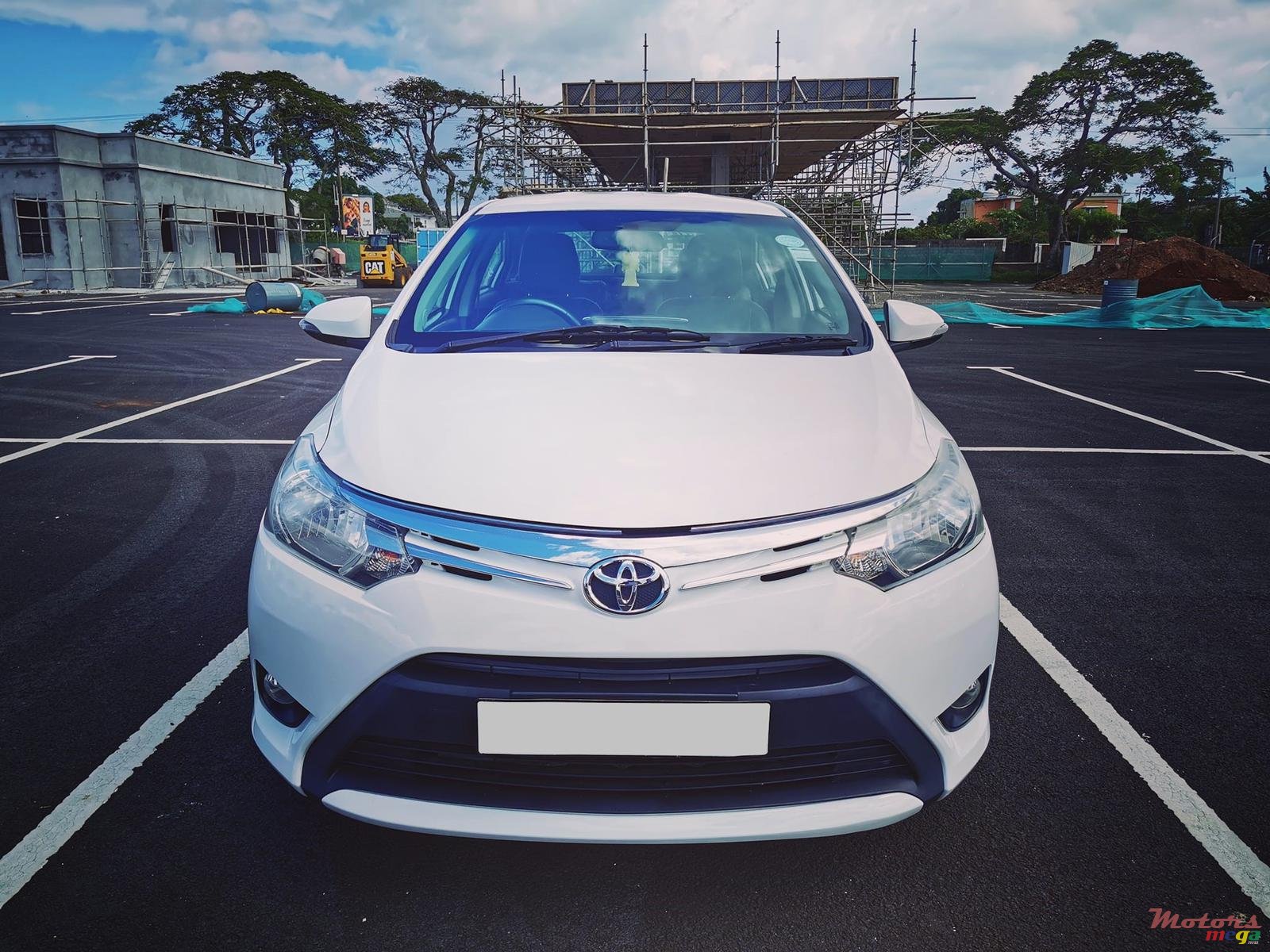 2016' Toyota Yaris photo #1