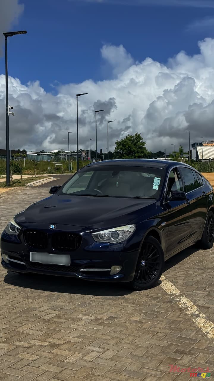 2012' BMW 530 GT photo #3