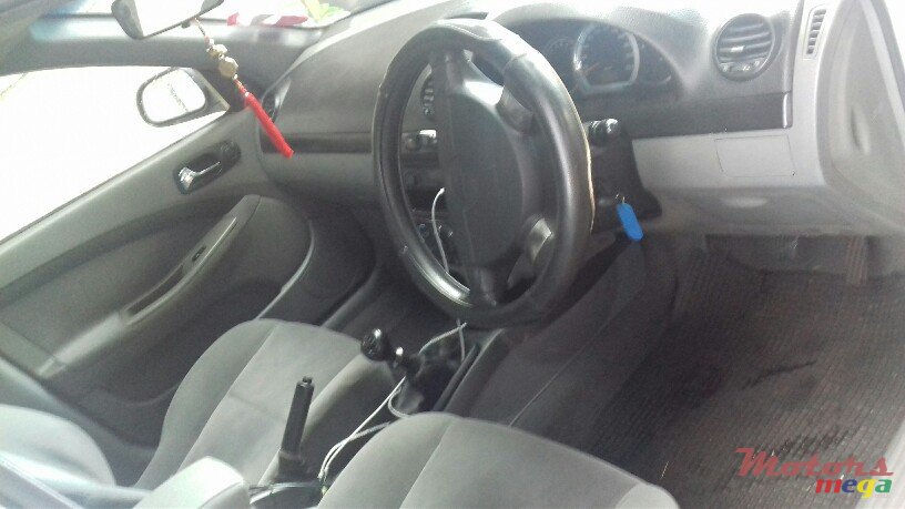 2008' Chevrolet Optra photo #3