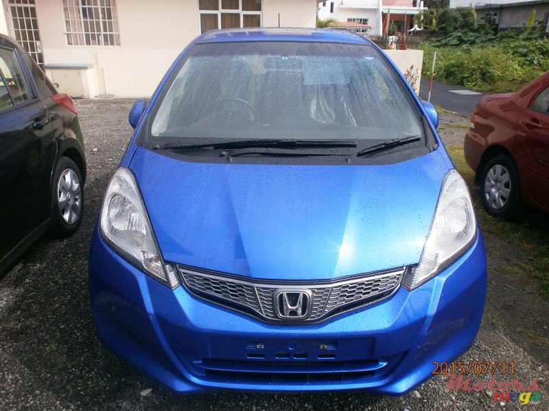 2012' Honda Fit fit hybrid photo #3