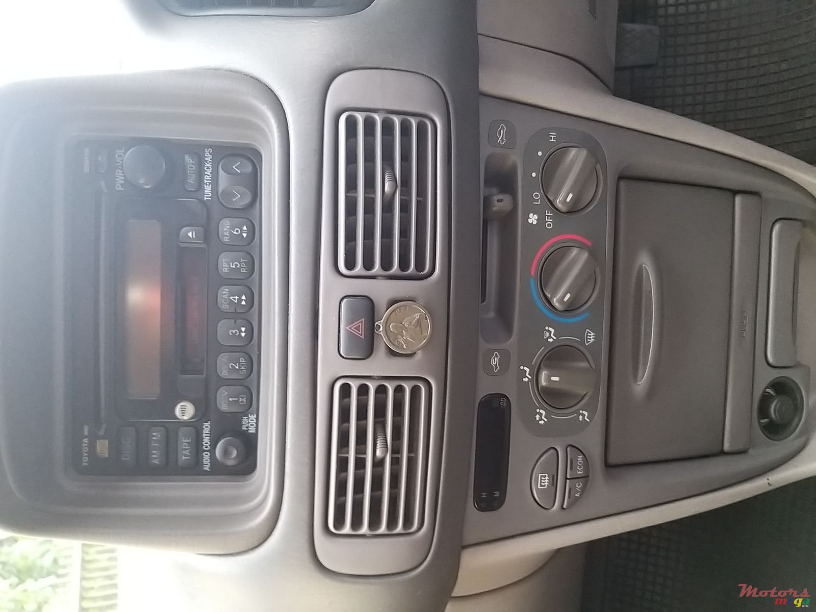 2000' Toyota Sprinter photo #4