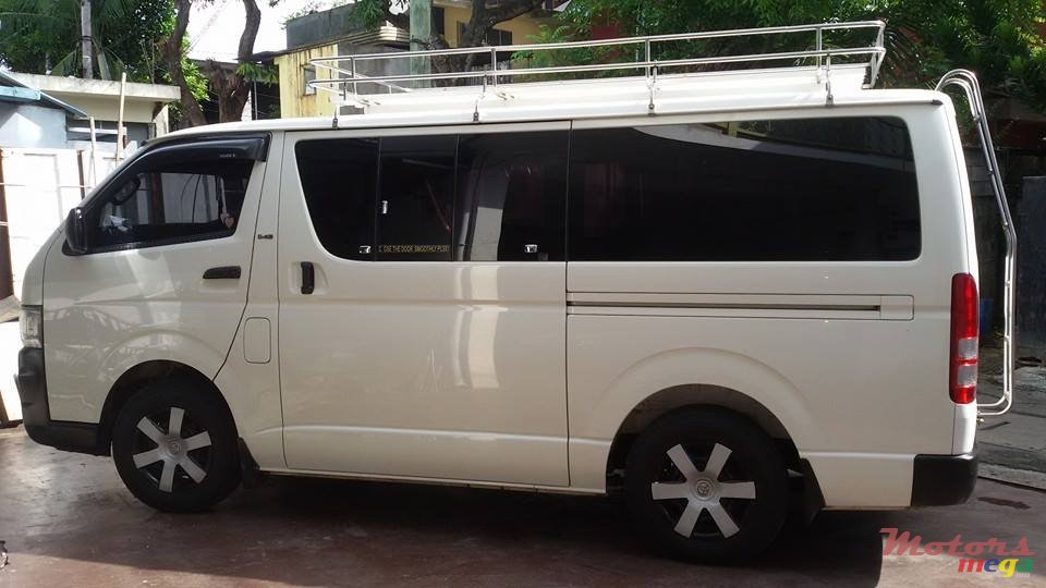2010' Toyota HiAce photo #1