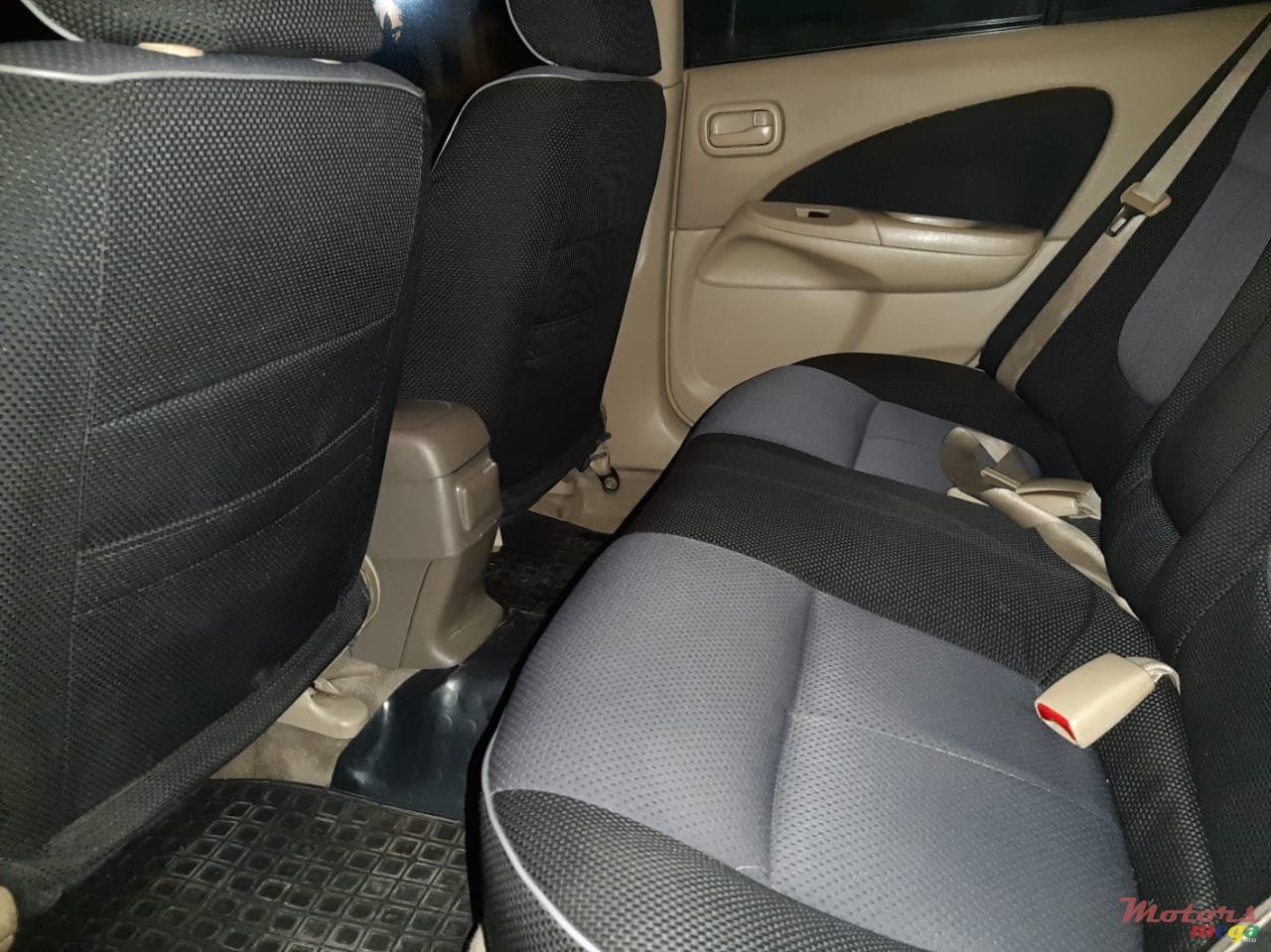 2004' Nissan Sunny VIP Full option for sale. Port Louis, Mauritius