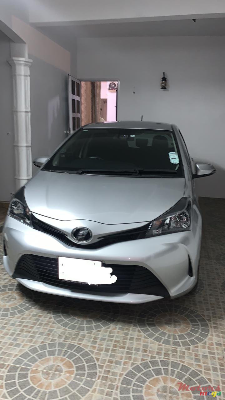 2016' Toyota Vitz photo #1