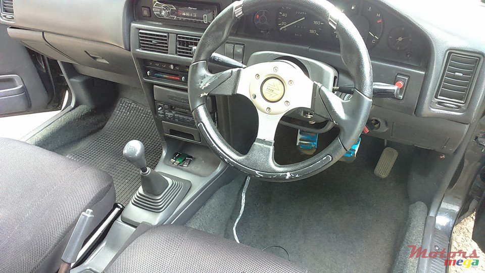 1988' Toyota Corolla photo #2