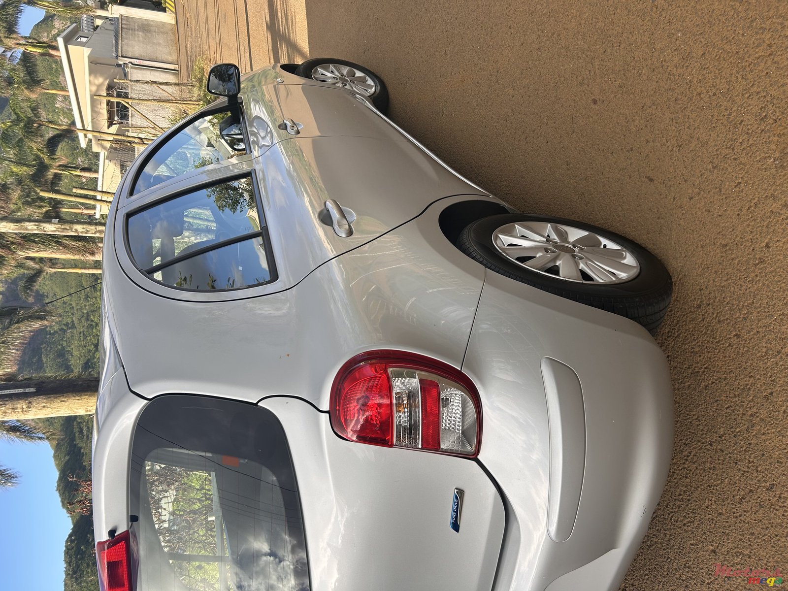 2012' Nissan March photo #2