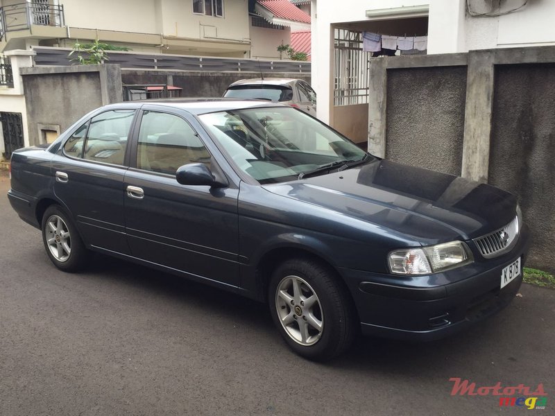 2002' Nissan SUNNY FB15, VITESSES MANUAL photo #1