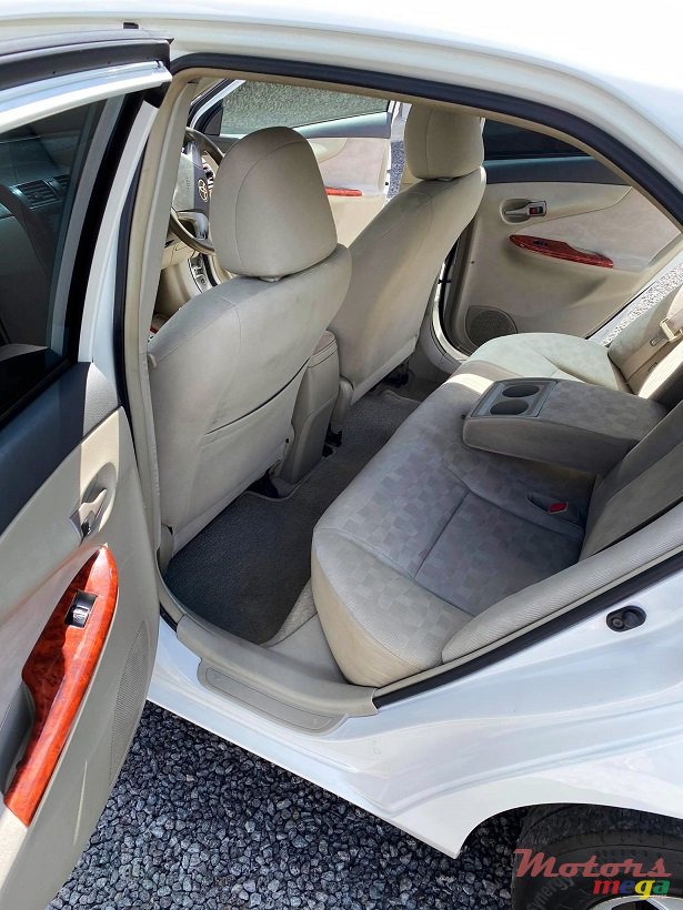 2009' Toyota Corolla Axio Auto G-Edition photo #6