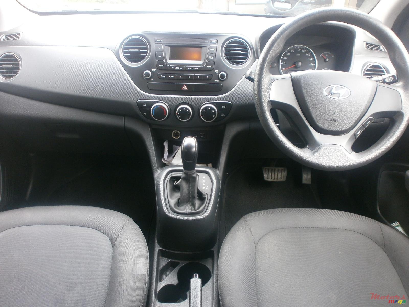 2017' Hyundai i10 GRAND i 10 photo #3