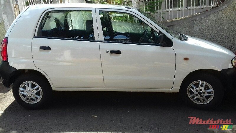 2008' Suzuki photo #1