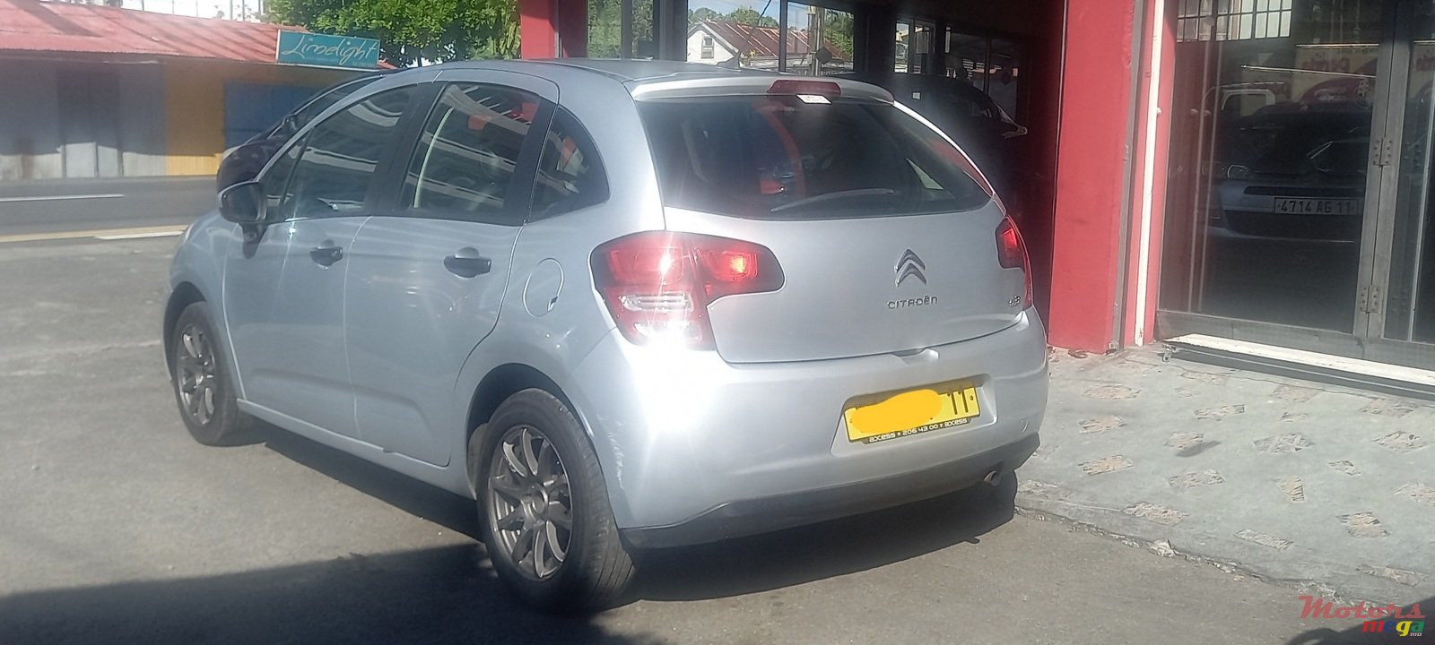 2011' Citroen C3 photo #4