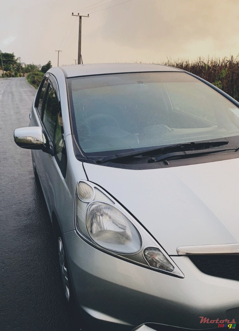 2008' Honda Fit photo #2