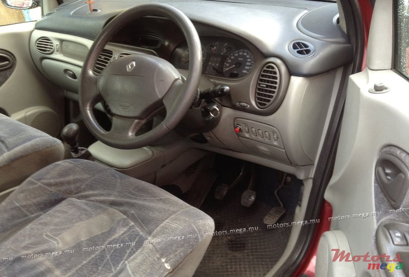 2000' Renault Megane Scenic photo #4