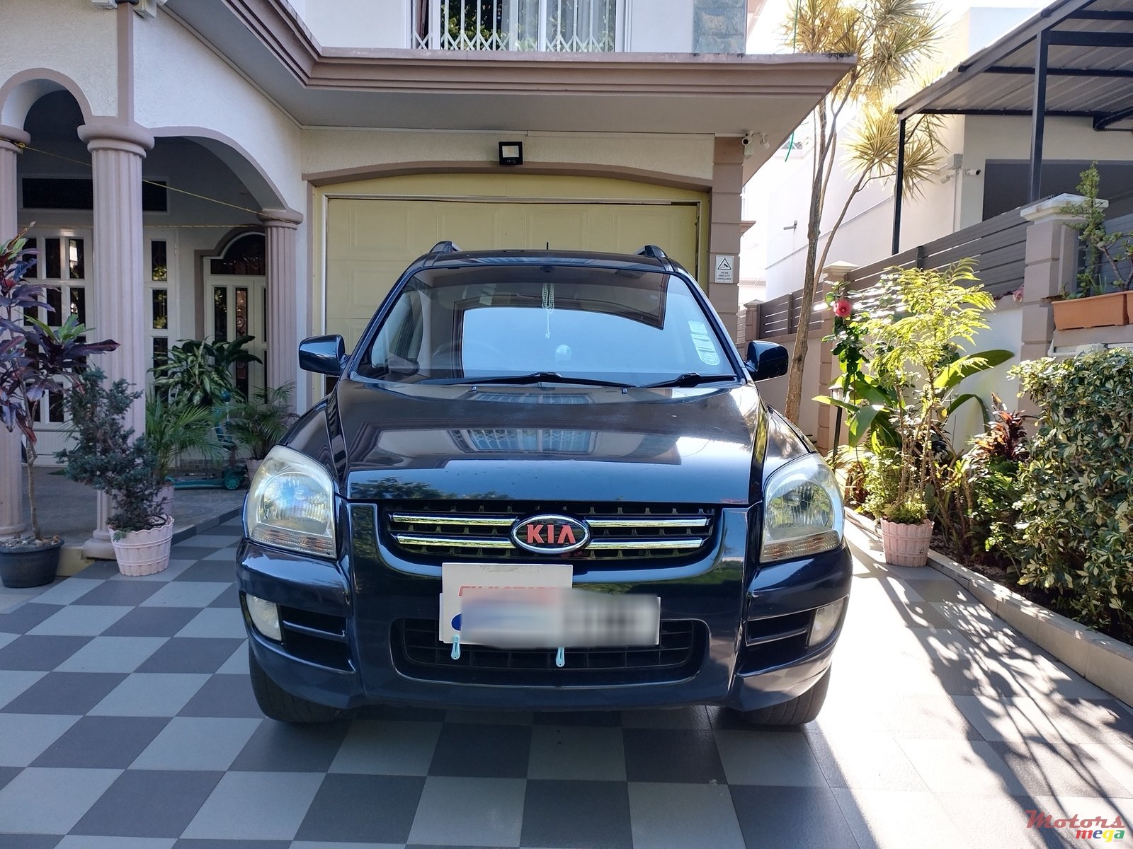 2008' Kia Sportage photo #1