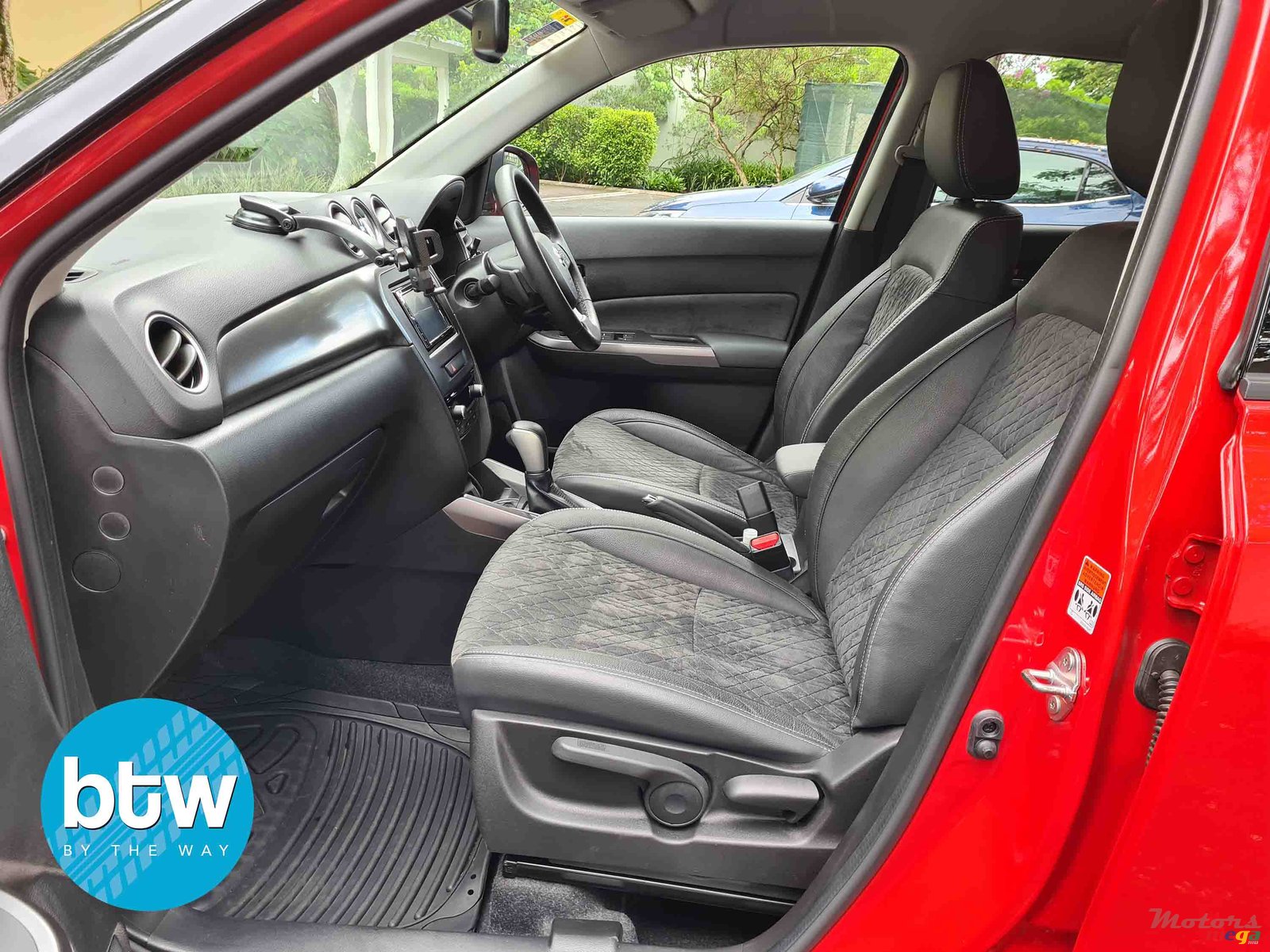 2019' Suzuki Vitara photo #6