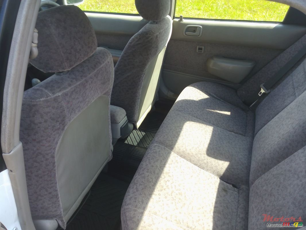 1998' Toyota photo #3