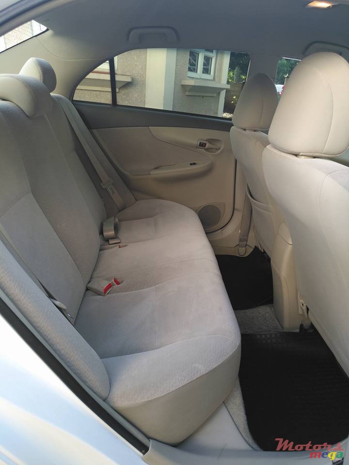 2010' Toyota Axio photo #4