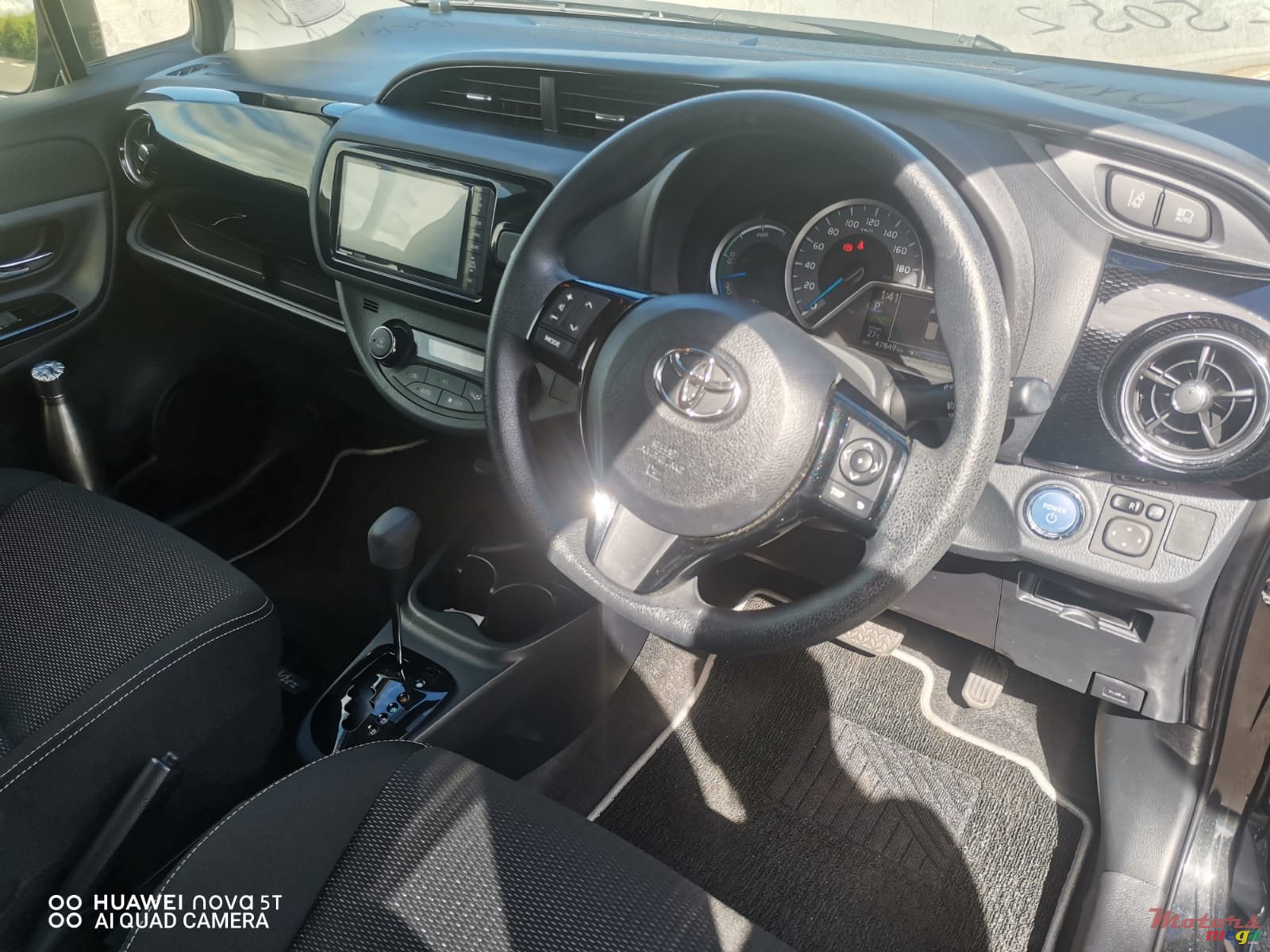 2019' Toyota Vitz photo #3