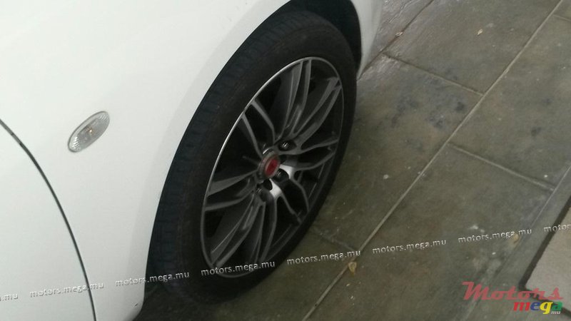 2007' Mazda 3 photo #4