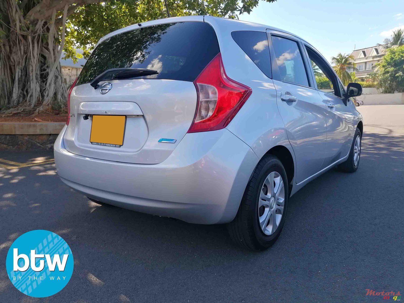 2013' Nissan Note photo #3