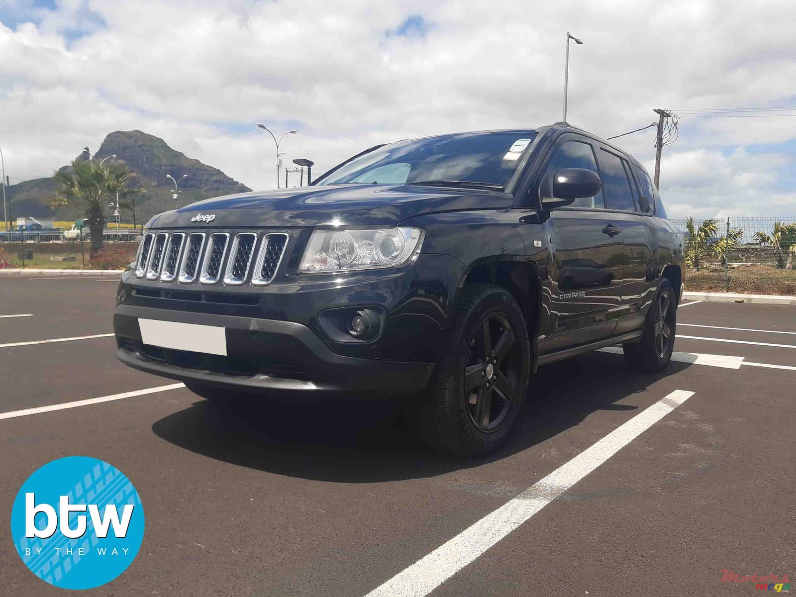 2013' Jeep Compass photo #2
