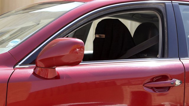 Saudi Arabia Issues Warning to Women Drivers, Protesters