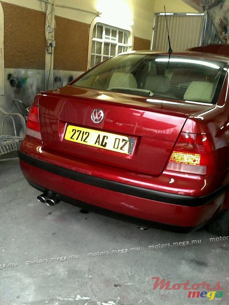 2002' Volkswagen new paint photo #3