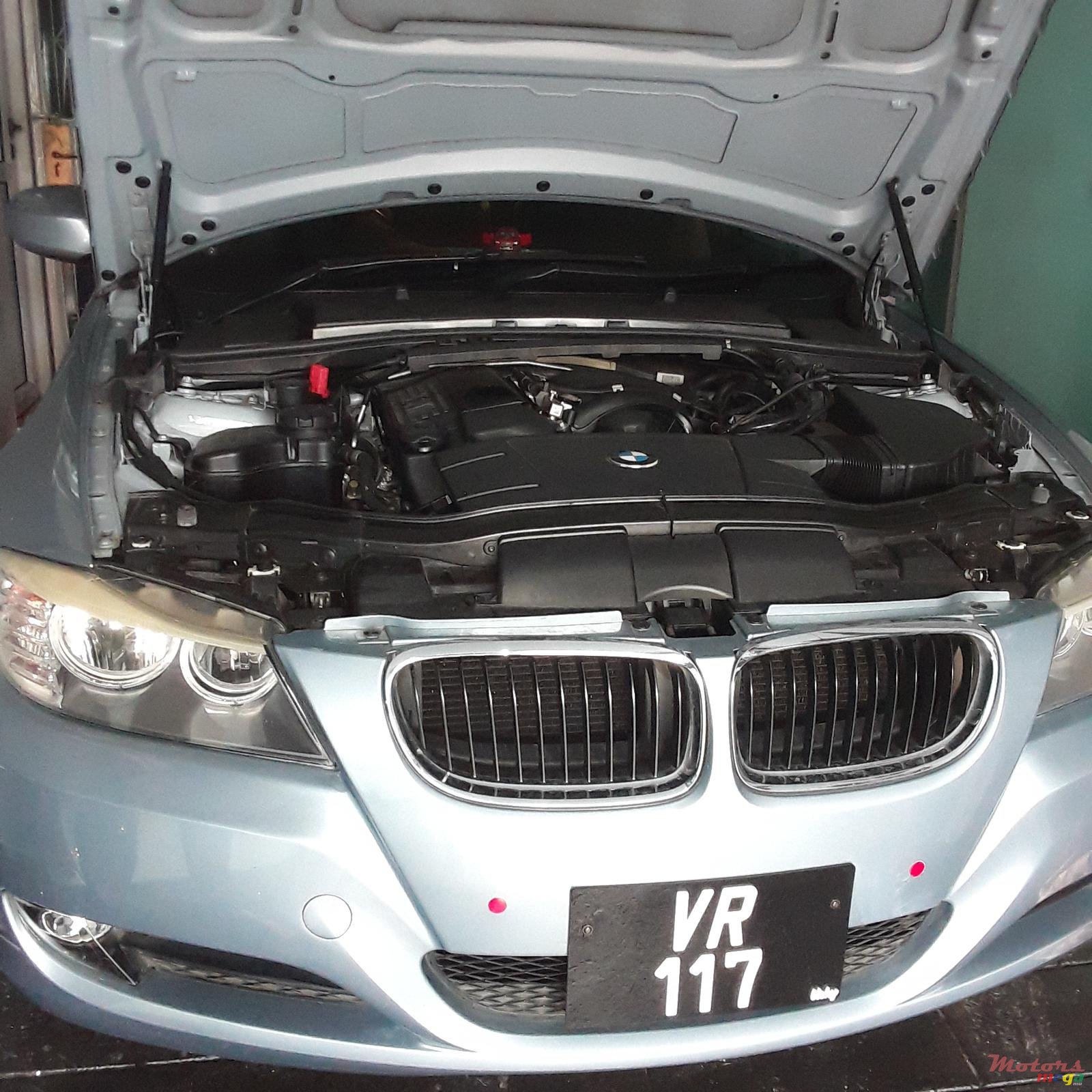 2009' BMW 316 photo #1