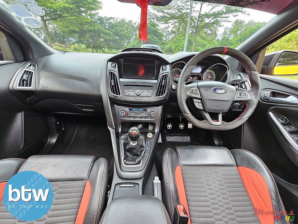 2016' Ford ST photo #7