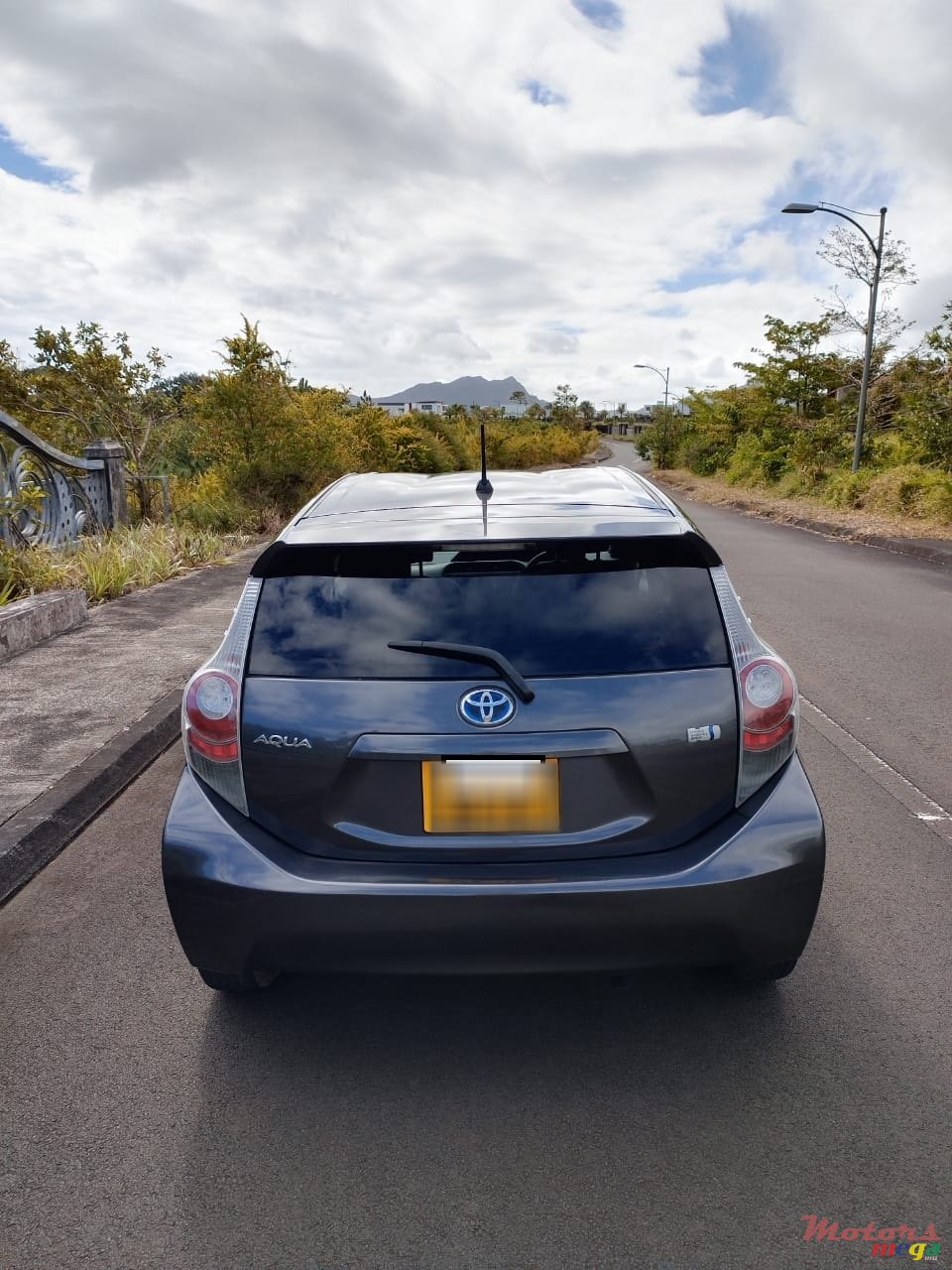 2014' Toyota Aqua new hybrid battery photo #5