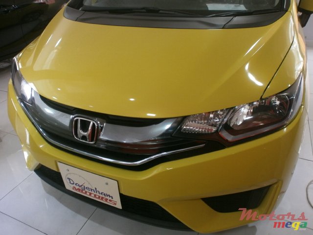 2013' Honda Fit Aria photo #2