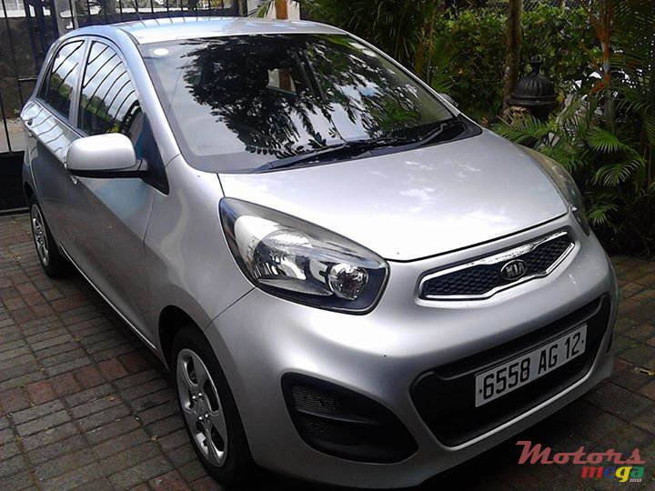 2012' Kia Picanto photo #1