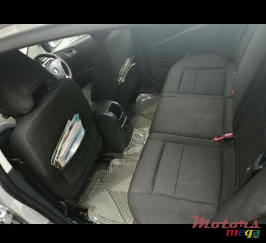 2016' Proton photo #3