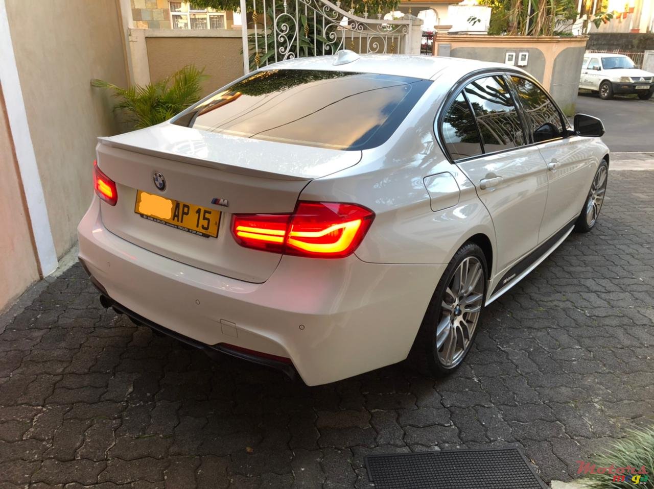 2015' BMW 316 M sport photo #2