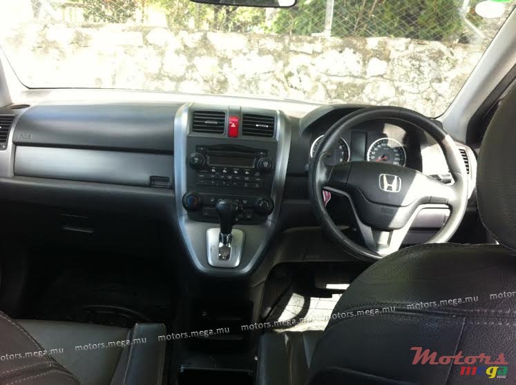 2008' Honda CR-V photo #4