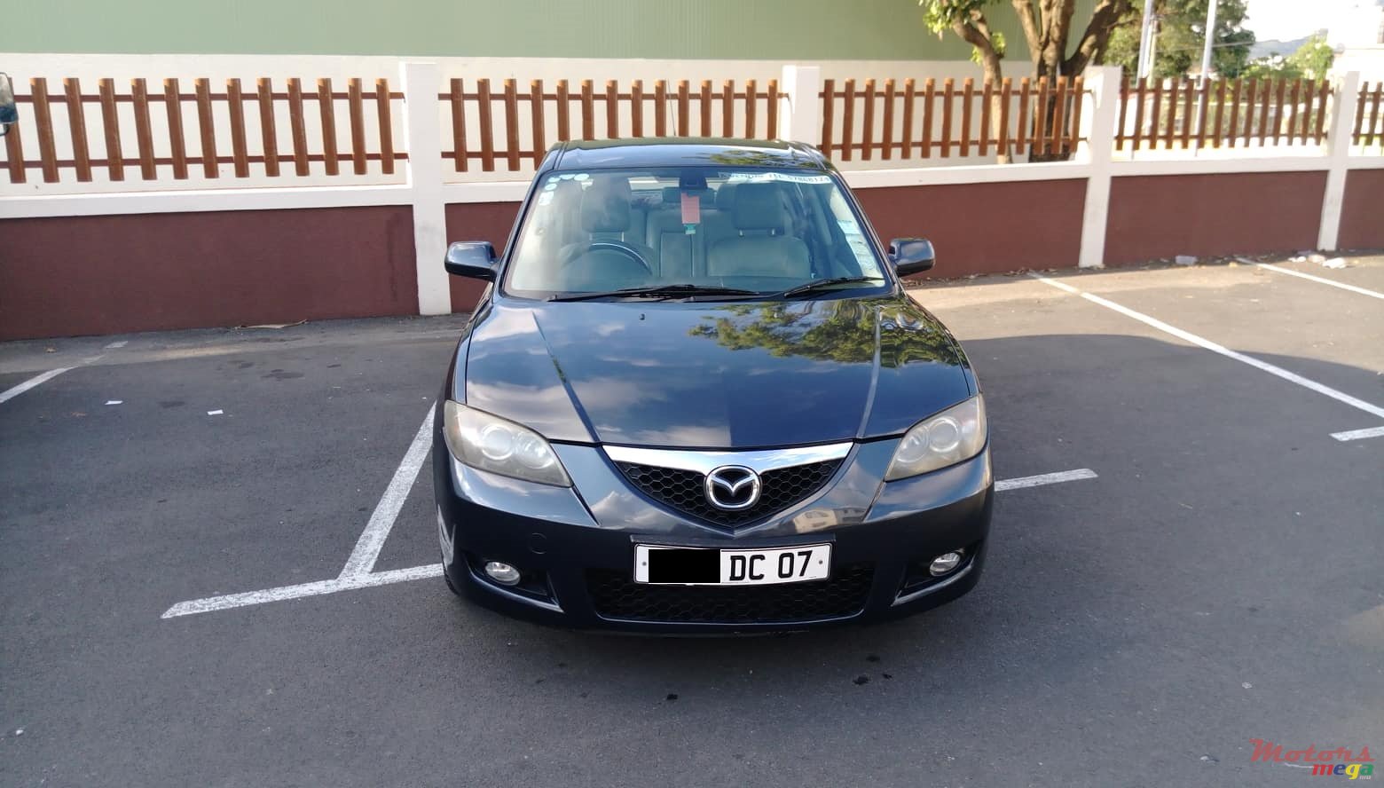 2007' Mazda 3 photo #1