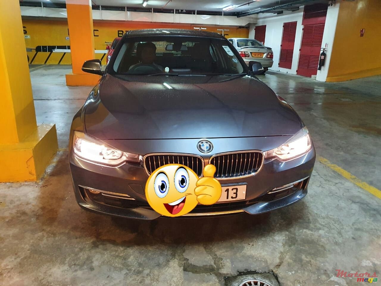 2013' BMW 320 photo #2