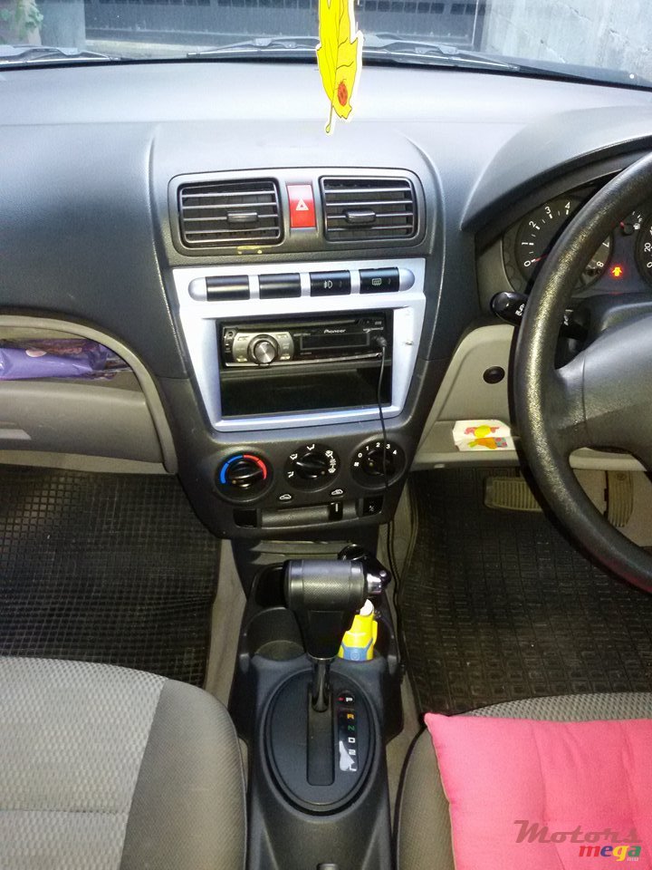 2005' Kia Picanto LX photo #5
