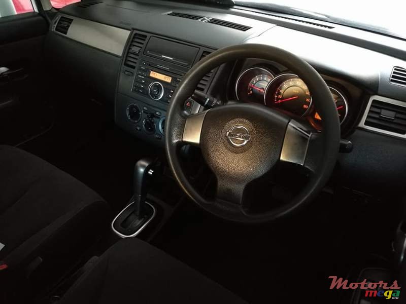 2006' Nissan Tiida photo #4