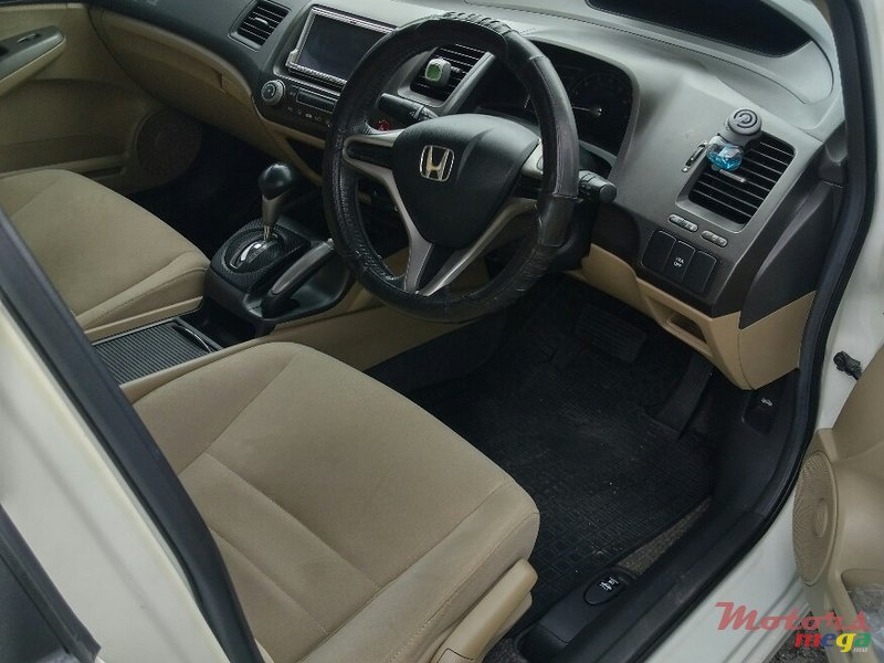 2008' Honda Civic Hybrid photo #4