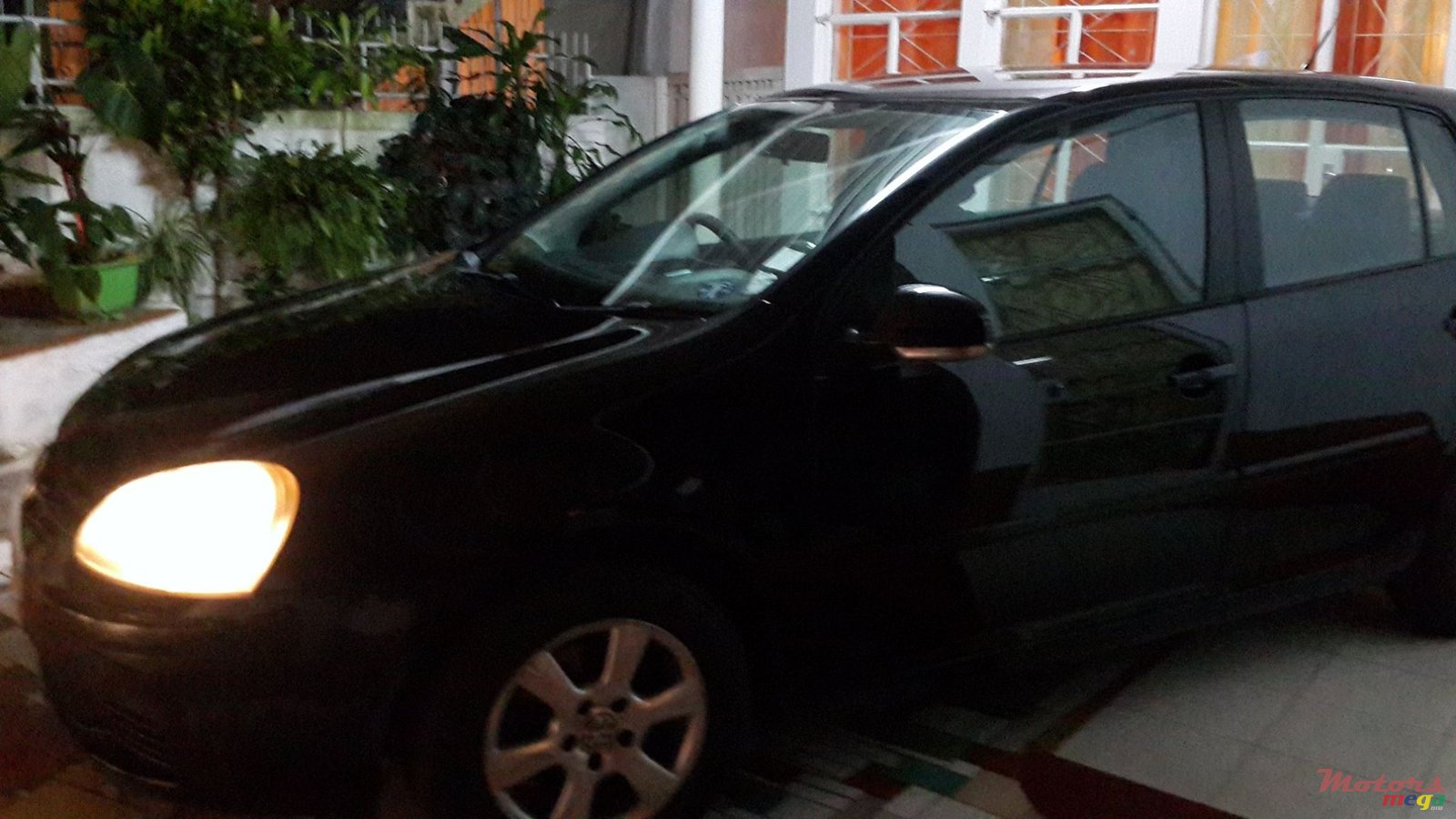 2006' Volkswagen Golf V photo #2