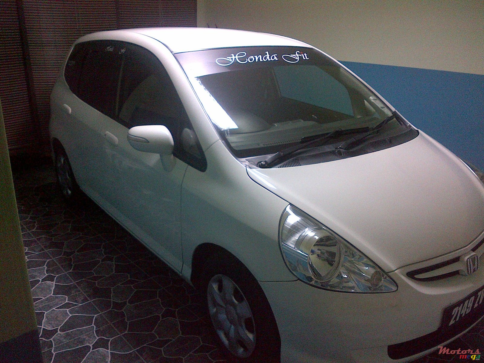 2006' Honda Fit photo #1
